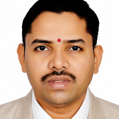 Vishal Vasant Utekar, Executive Director